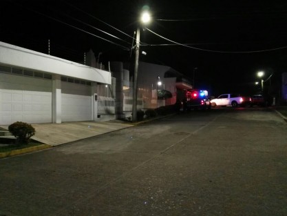 En un nuevo incidente de violencia en Martínez de la Torre, se registró fuerte movilización de elementos de seguridad  la noche de este martes, luego que conocido radiólogo fuera perseguido por sujetos desconocidos, quiwnes al darle alcance dispararon en repetidas ocasiones contra él cuando viajaba abordo de su automóvil.