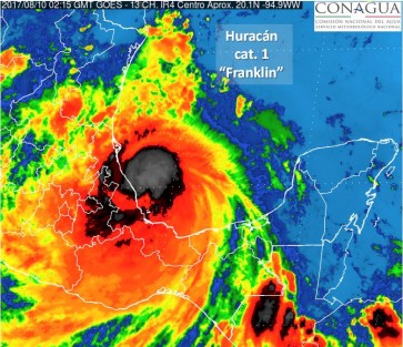 El borde delantero del Huracán Franklin categoría 1, comienza a llegar a la línea de costa del centro de Veracruz, esperando se intensifiquen los efectos de vientos, lluvias y oleaje. Así mismo, se prevé que el centro del sistema impacte en tierra alrededor de las 12 y la 1 am del día 10, entre las localidades de Nautla, Vega de Alatorre, Palma Sola y Laguna Verde, Ver.  