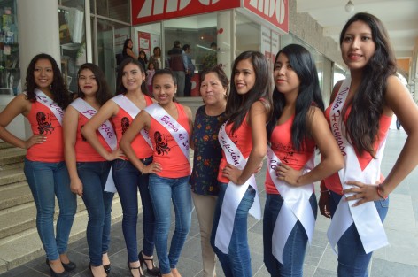 María de Lourdes Lara Alcaldesa de Jilotepec en conferencia de prensa presento a las jovenes que participarán en el Certamen Señorita Jilotepec 2017, el cual pretende unir a los barrios de esta localidad para participar y apoyar a su favorita, así también habló sobre el hermanamiento cultural con la Delegación Cuajimalpa de la Ciudad de México. 