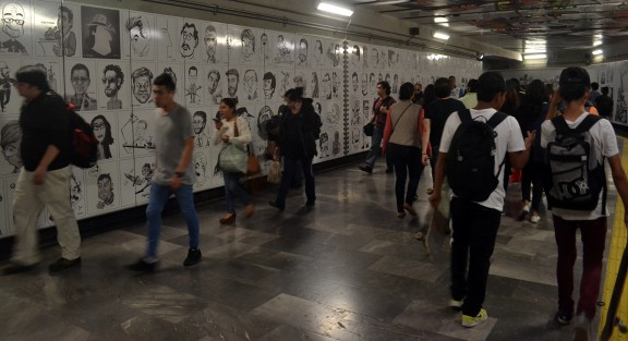 En la estación  Zapata de la línea 12 del Sistema de Transporte Colectivo Metro de la Ciudad de México, se encuentra un Museo Emblemático de la Caricatura Mexicana,  el  cual podría considerarse como el espacio más grande dedicado a la caricatura.

