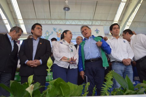  El goberndor  Miguel Ángel Yunes Linares expresó que el 11 de agosto envió la iniciativa de reforma a la Constitución de Veracruz para que la UV pueda presentar, directamente, iniciativas de ley en todo lo relacionado a su autonomía, organización y funcionamiento,. y puntualizó, <em>seguirá determinando su rumbo en todo, particularmente hoy en cuanto a lo económico</em>.