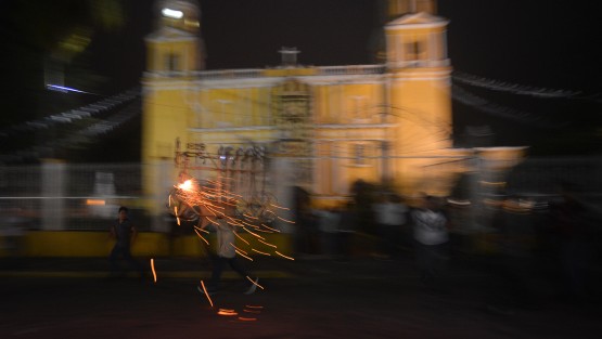 Quema de toritos en Teocelo, Ver. 
