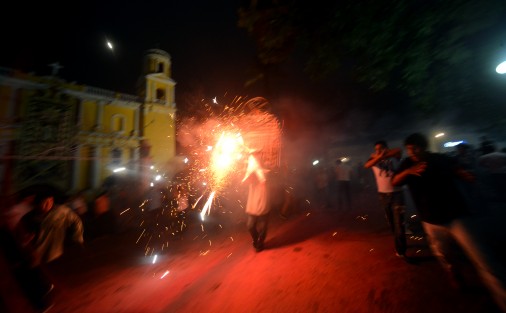 Quema de toritos en Teocelo, Ver. 