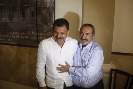 El diputado local Marco Antonio Núñez (der.), informó que el ORFIS se encuentra realizando una auditoría para determinar si hubo corrupción en la entrega de la concesión del Sistema de Agua de Veracruz al Grupo MAS. Esto debido a los escándalos que la empresa Odebrecht ha protagonizado a nivel internacional. 