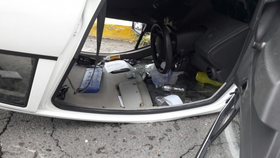 Un automóvil compacto volcó al chocar contra otro vehículo sobre las calles de Mar de Cortés y Bulevar Ruiz Cortines, en la conurbación Veracruz -Boca del Río. El conductor del auto compacto resultó con heridas leves. No fue necesario su traslado al hospital.