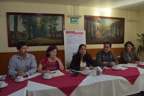 Regidores electos por Morena en el próximo gobierno municipal de Xalapa encabezados por la maestra Consuelo Ocampo hablaron sobre la realización de los Diálogos Ciudadanos a realizarse en el Centro Recreativo del 7 de septiembre al 21 de octubre donde se abordarán diversos temas, invitan a la ciudadanía a participar.