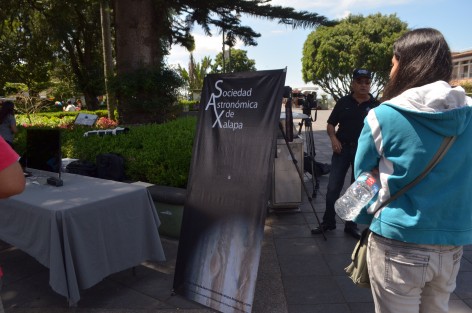 La Sociedad Astronómica de Xalapa instaló en el Parque Juárez algunos telescopios, cámaras fotográficas y pantallas de TV, así como filtros de soldador para que la gente puediera observar el eclipse de sol que de forma parcial se puede observar en todo el país. 

