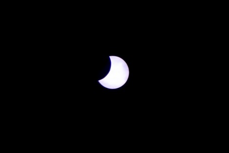 Así se observó el eclipse parcial de sol en Xalapa.