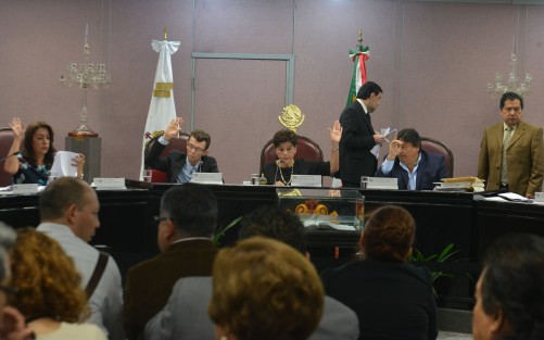 El Congreso del Estado recibió la renuncia de los magistrados René Poblete Dolores e Ignacio González Rebolledo; la del primero para poder iniciar los trámites de su jubilación; y la del segundo a meses de cumplirse sus 10 años en el cargo. Mismas que fueron aprobadas por lo que ahora  deberán nombrarse 2 nuevos magistrados. 