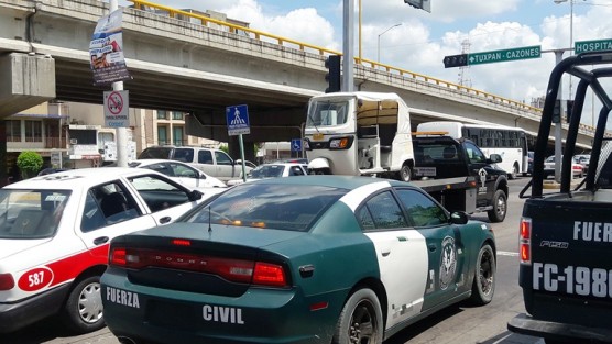 Transporte Público del Estado realiza operativos en Poza Rica para detectar taxis clonados e irregulares. 
