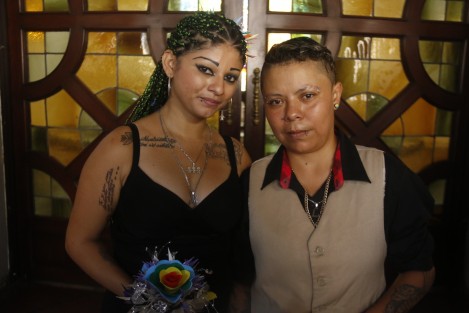 Luz María Zamudio y Marisol Víveros lograron casarse por lo civil mediante la promoción de un amparo. Esto las convirte en la pareja número 18 del mismo sexo en contraer matrimonio en Veracruz.