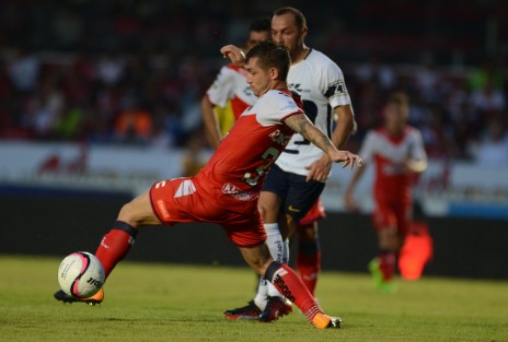 Los Tiburones Rojos de Veracruz vencieron 1 a 0 a los Pumas de la UNAM en partido disputado en el estadio Luis Pirata de la Fuente.