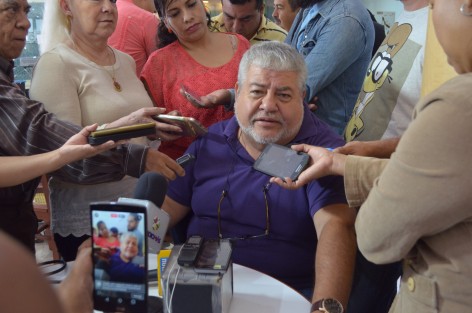 Manuel Huerta Ladrón de Guevara, se expresó favorablemente de Ricardo Ahued, de quien se ha hablado podría ser candidato por MORENA para el año entrante, sin definirse para cuál cargo. Recordó que como diputado priista,en varias ocasiones votó contra la iniciaivas de su partido y el entonces gobierno estatal. 