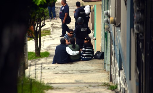 Al parecer fue una de las alumnas de la escuela quien se encontró con el cuerpo, acudiendo a dar aviso al personal de la institución educativa. 