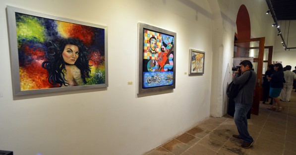 En el Centro Recreativo Xalapeño se inauguró la exposición Época de Oro, la cual incluye obras de varios artistas, así com una muestra itinerante en homenaje al maestro Lorenzo Barcelata. 
