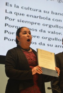  ¡Demos más por nuestro México, demos más por nuestro lastimado Veracruz, demos más por nuestra noble Universidad Veracruzana! expresó en su discurso Sara Ladrón de Guevara. 