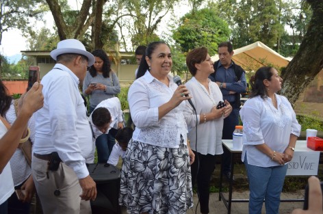La Rectora  de la Universidad Veracruzana, Sara Ladrón de Guevara, acompañó a los jóvenes y pidió a las autoridades justicia y mayor seguridad para los ciudadanos. 