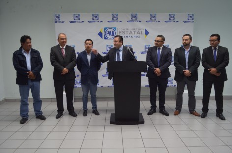 El dirigente estatal del Partido Acción Nacional, José de Jesús Mancha, aseguró que la alianza que se llevará a cabo con partidos de oposición como Movimiento Ciudadano, encabezado por Dante Delgado Rannauro, no afectará la relación con el Gobernador Yunes Linares, quien desde hace años se encuentra enemistado, para lograr acuerdos y ganar las elecciones próximas.