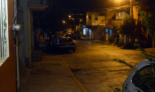 El temblor que sacudió el sureste mexicano hizo que muchas personas en la ciudad de Xalapa, salieran de sus casas, sobre todo de edificios de varios pisos, donde el movimiento se incrementa. 