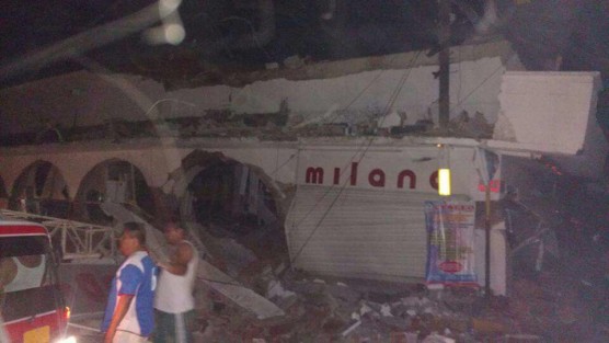 Empiezan a fluir datos de afectaciones por el sismo de este jueves. En Juchitán, Oaxaca se informa sobre la caída de algunas construcciones. 