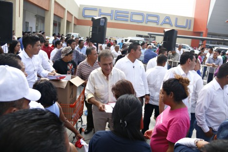 No soy un farsante, jamás me van a ver con una despensa en la mano y descalzo haciendo este tipo de shows.