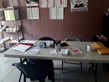 Desconocidos ingresaron a las oficinas del Comité Directivo Estatal del partido Movimiento de Regeneración Nacional (MORENA), en Xalapa, de donde sustrajeron exclusivamente equipo de cómputo de la presidencia, área electoral y organización. 