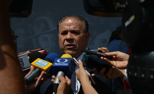 Consejeros del OPLE acompañados por empleados de ese organismo, acudieron a las guardias de honor al Padre de la Patria; los grandes ausentes fueron los representantes de partidos, con quienes han roto relación luego de varias inconformidades.
