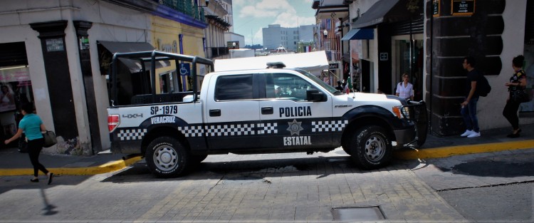 Filtros de seguridad para entrar al primer cuadro de la ciudad para la ceremonia de El Grito.