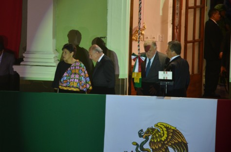 Austero Grito de Independencia en la capital veracruzana. 