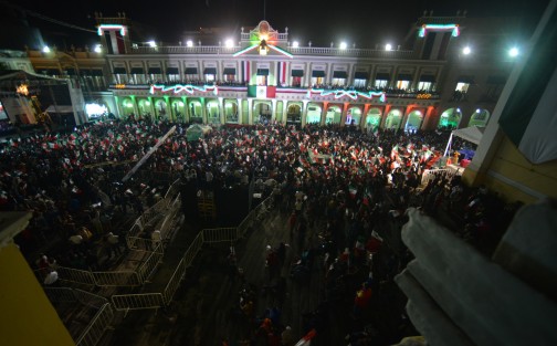 Así los veracruzanos nos las estemos viendo como estamos viendo nuestra suerte, pero la administración panista - perredista dio su primer Grito de Independencia desde el poder en Veracruz.  