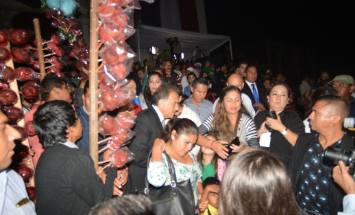 Gobernador no populista.