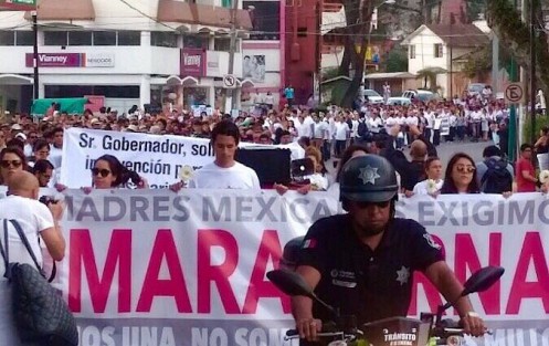 Xalapa se manifiesta demandando justicia para Mara, la joven asesinada en el estado de Puebla, y exigiendo seguridad para todas las mujeres y sociedad en general.