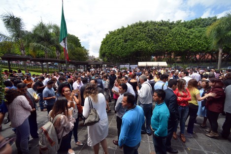 El Palacio Legislativo de Veracruz fue evacuado durante el temblor de esta tarde. 