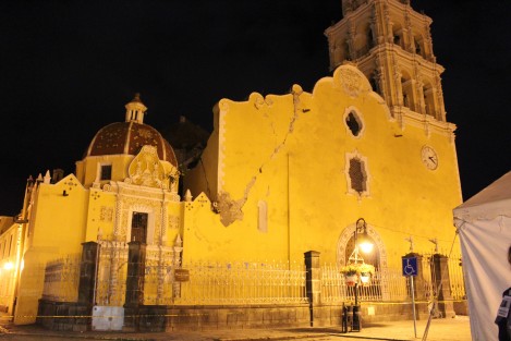 ​​​​​​​​​​El Pueblo Mágico de Atlixco, Puebla, sufrió daños en diversos edificios de la zona del centro histórico, entre ellos la iglesia de la Plaza de Armas, un hotel, una tienda de abarrotes y diversos inmuebles coloniales. 
