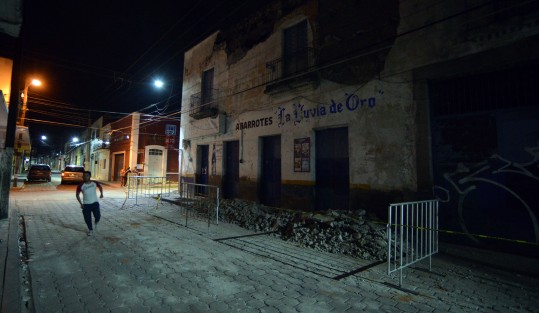 ​​​​​​​​​​El Pueblo Mágico de Atlixco, Puebla, sufrió daños en diversos edificios de la zona del centro histórico, entre ellos la iglesia de la Plaza de Armas, un hotel, una tienda de abarrotes y diversos inmuebles coloniales. 

