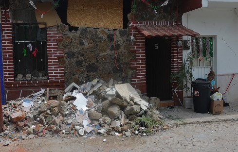 Metepec, perteneciente al municipio de Atlixco, en Puebla, sufrió pérdidas graves, principalmente en casas habitación. Esta comunidad es una de las más devastadas debido a sus construcciones típicas de adobe y teja. 