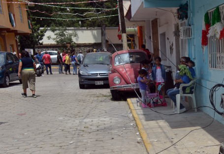 Metepec, perteneciente al municipio de Atlixco, en Puebla, sufrió pérdidas graves, principalmente en casas habitación. Esta comunidad es una de las más devastadas debido a sus construcciones típicas de adobe y teja. 