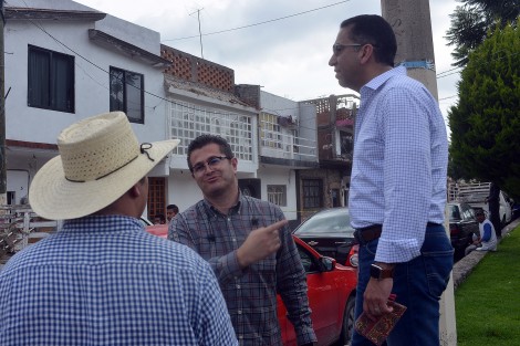 En el sitio se presentó el senador Javier Lozano (PAN) para dar un recorrido para constatar las afectaciones.