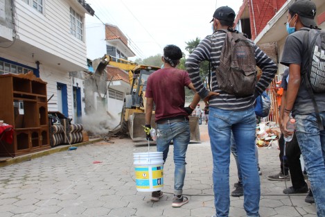 Metepec, perteneciente al municipio de Atlixco, en Puebla, sufrió pérdidas graves, principalmente en casas habitación. Esta comunidad es una de las más devastadas debido a sus construcciones típicas de adobe y teja. 

