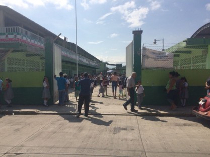 Escuelas fueron evacuadas por replica de sismo la mañana del miércoles en Tlapacoyan.
