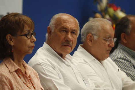 El Congreso Regional FESAPAUV fue inaugurado por el dirigente de este sindicato, Enrique Levet Gorozpe. Las mesas de trabajo se llevarán a cabo en diversas facultades del Campus Mocambo de la Universidad Veracruzana.