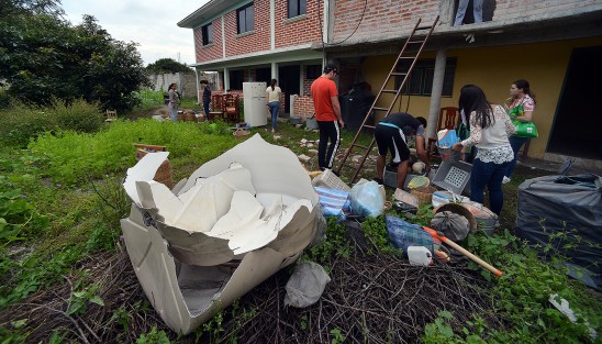 La comunidad de San Pedro Atlixco, Puebla fue otra de las zonas siniestradas que se vieron severamente afectadas por el temblor y debido a la distancia, de las que no habían sido atendidas por ninguna autoridad de gobierno.
