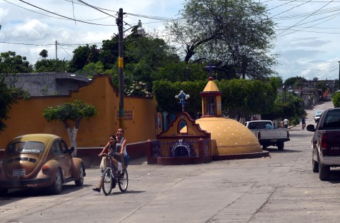 Las iglesias de Axochiapa, en el estado de Morelos, fueron las que tuvieron los principales daños por el sismo, así como algunas viviendas.
