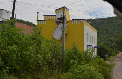 Las iglesias de Axochiapa, en el estado de Morelos, fueron las que tuvieron los principales daños por el sismo, así como algunas viviendas.
