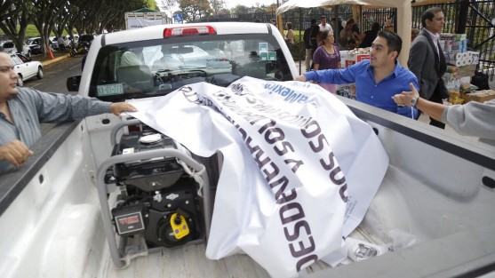 Diputados locales panistas enviaron apoyos recolectados para afectados por los sismos.