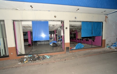 Jojutla, Morelos, es sin duda -después de la Ciudad de México- la ciudad donde más se ha realizado la cobertura sobre los afectados del sismo del pasado lunes. Son decenas de damnificados y edificios colapsados como el Palacio Municipal, además de graves daños a diversas estructuras. 

