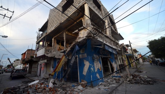 Jojutla, Morelos, es sin duda -después de la Ciudad de México- la ciudad donde más se ha realizado la cobertura sobre los afectados del sismo del pasado lunes. Son decenas de damnificados y edificios colapsados como el Palacio Municipal, además de graves daños a diversas estructuras. 
