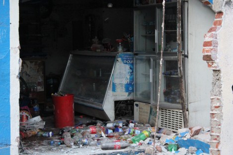 Jojutla, Morelos, es sin duda -después de la Ciudad de México- la ciudad donde más se ha realizado la cobertura sobre los afectados del sismo del pasado lunes. Son decenas de damnificados y edificios colapsados como el Palacio Municipal, además de graves daños a diversas estructuras. 