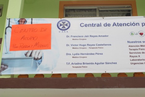 Todo Xalapa es centro de acopio; dependencias, negocios particulares, domicilios, ahí cada cual acude al de su confianza. 