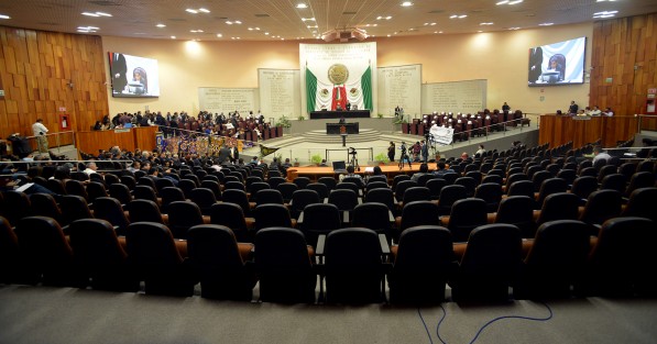 DESHACEN Y HACEN PAN Y ALIADOS EN EL CONGRESO DEL ESTADO

